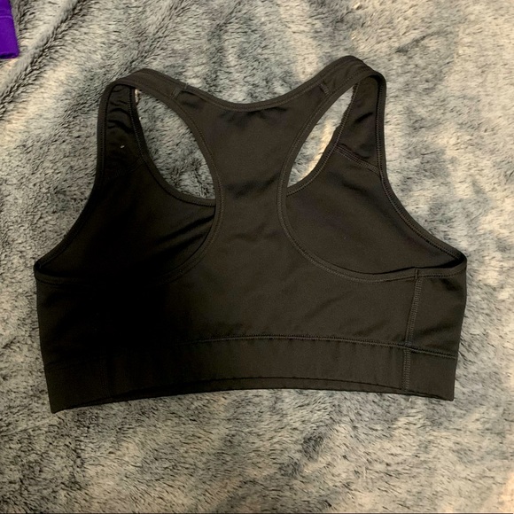 Nike Sports Bra. Medium. Black. - Picture 2 of 2